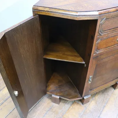 コーナーボード｜オーク材・1930年代 部屋の角を活かす収納棚 13