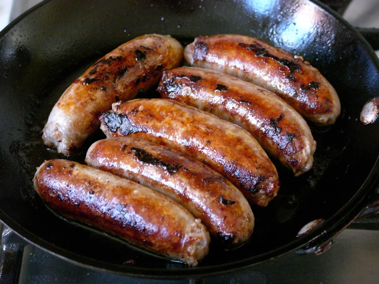 イギリスのソーセージ バンガーズ