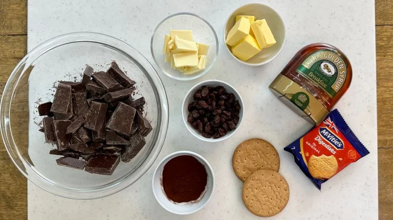 チョコレートティフィンの材料