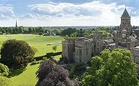 
 イギリスのパブリックスクールの一つであるラグビー校