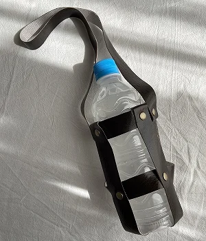 フェイクレザーを使ったボトルホルダー