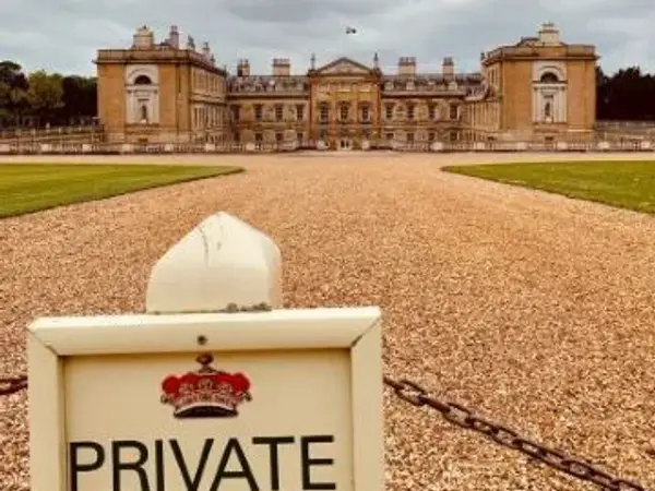 【アフタヌーンティーの聖地】ウォバーンアビー (Woburn Abbey)