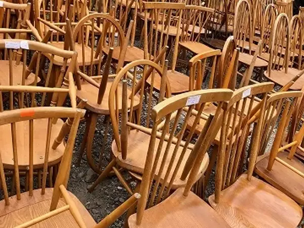 アンティーク家具がイギリスより大量入荷！