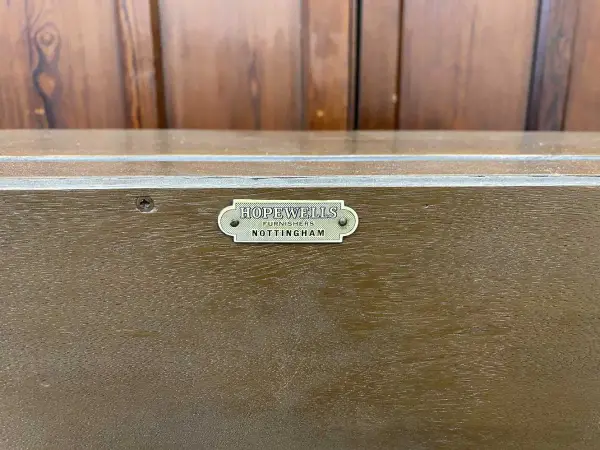 コートカップボード｜オーク材・1960年代 パネル扉の重厚キャビネット ERCOL（アーコール） 11
