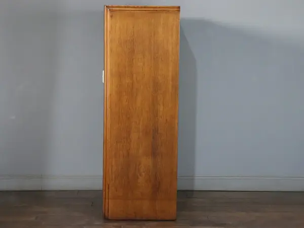 ワードローブ｜オーク材・1930年代 引き出し充実のコンパクト型 4