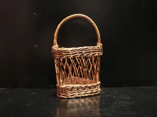 ウィッカーバスケット