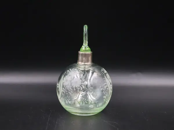 パフュームボトル 2
