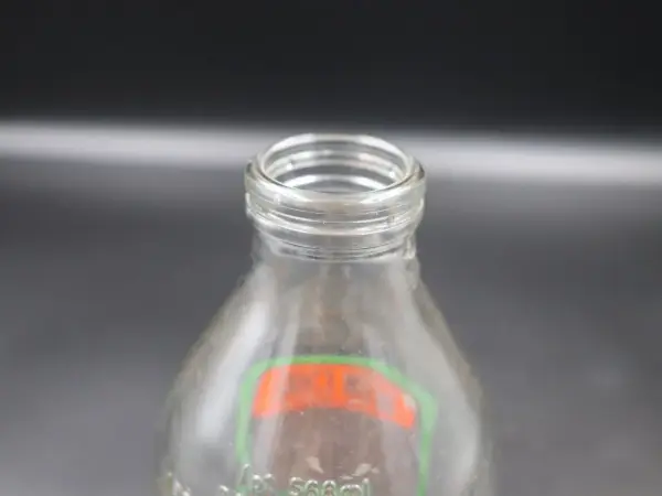 ミルクボトル 6