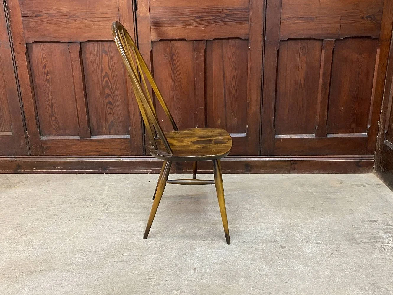 クエーカーチェア｜ブナ・エルム材 スポークバック ERCOL（アーコール