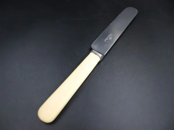 ナイフ 2