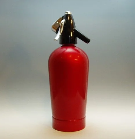 ソーダサイフォン｜1970年代 鮮やかな赤の胴 高さ30cm | ケントストア