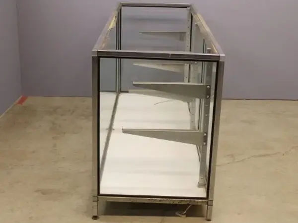 ショーケース 4