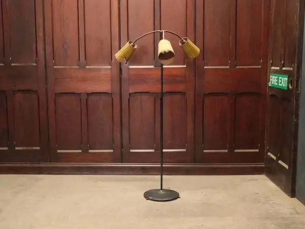 フロアスタンド 3