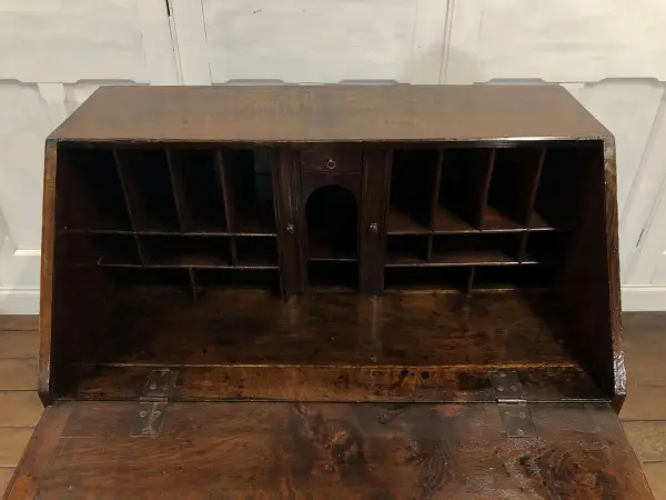 ビューロー｜オーク材・1760年代 アカンサス彫刻の特別品 19