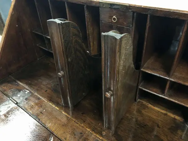 ビューロー｜オーク材・1760年代 アカンサス彫刻の特別品 20