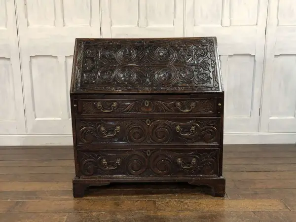 ビューロー｜オーク材・1760年代 アカンサス彫刻の特別品 4