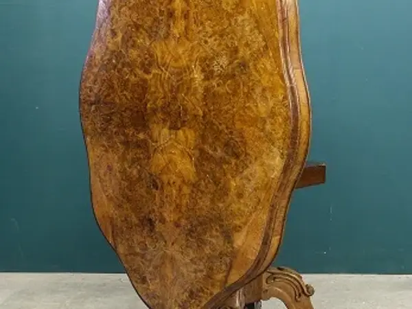 ダイニングテーブル｜ウォルナット材・1880年代 サーペンタイン天板のペデスタル 2