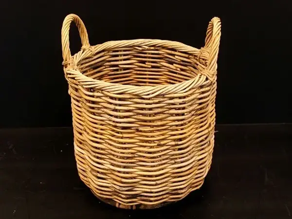 ウィッカーバスケット