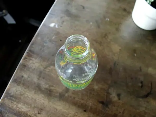 ミルクボトル 9