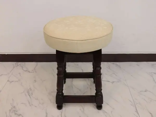 パブスツール 4