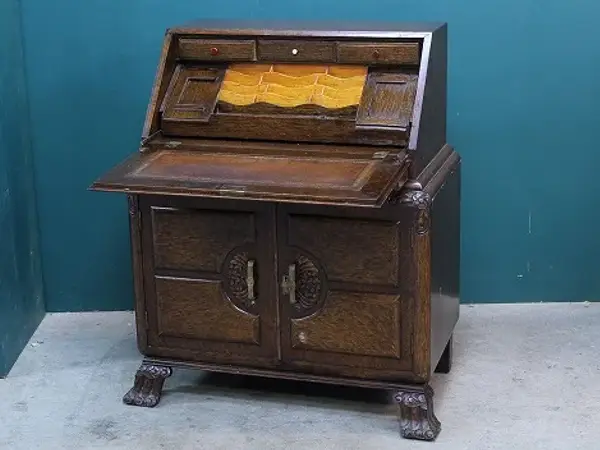 ビューロー｜オーク材・1930年代 両開き扉のキャビネット型 2