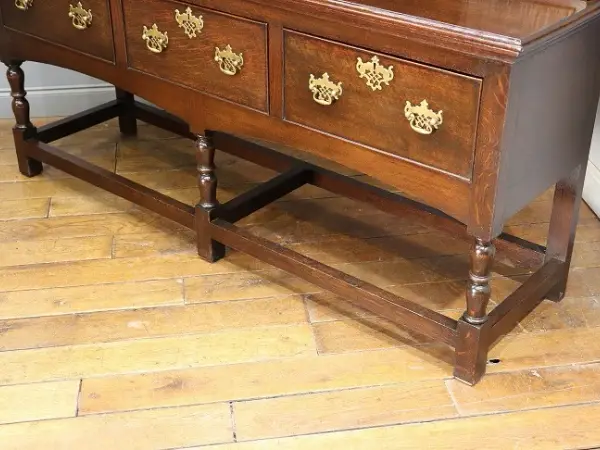 カップボード｜オーク材・1880年代 真鍮金具が映える大型ドレッサー 7