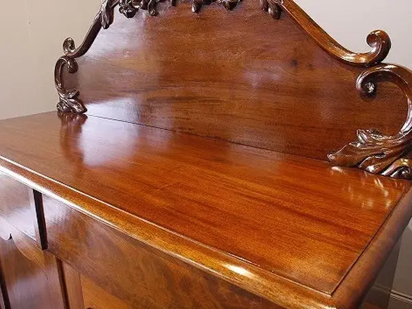 シフォニア｜マホガニー材・1860年代 アカンサス彫刻のヴィクトリアン 3