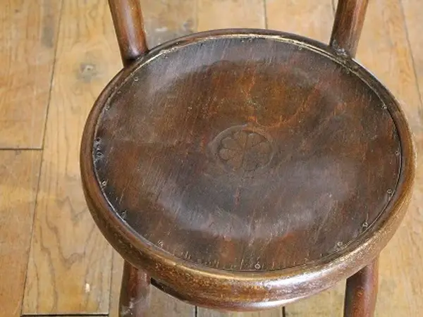 ベントウッドチェア｜ブナ材・1930年代 曲木の名品 THONET（トーネット） 2