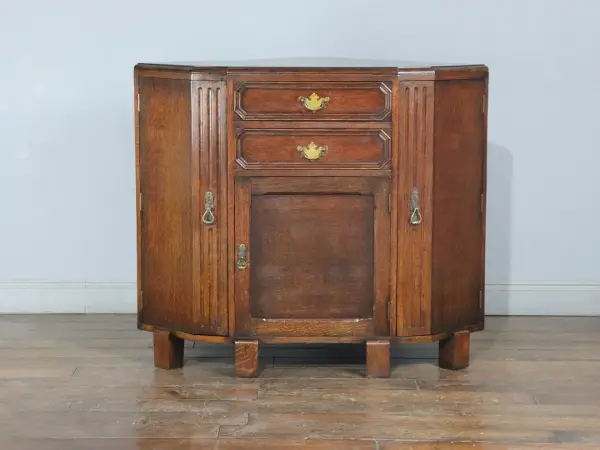 コーナーボード｜オーク材・1930年代 部屋の角を活かす収納棚 3