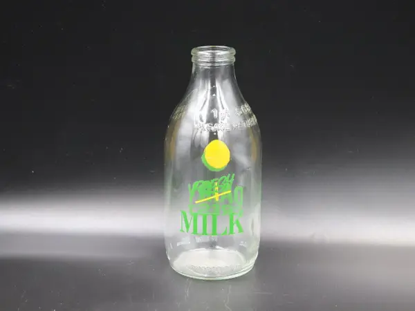 ミルクボトル 2