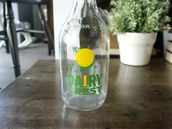 ミルクボトル 7