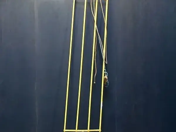 ハンギングラック｜オーク材・1930年代 滑車で吊るす天井ラック 1