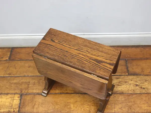 コーヒーテーブル｜オーク材・1930年代 折りたためるドロップリーフ 6