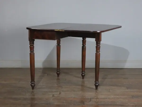 フォールドオーバーテーブル｜マホガニー材・1880年代 倍に広がる展開式天板 2