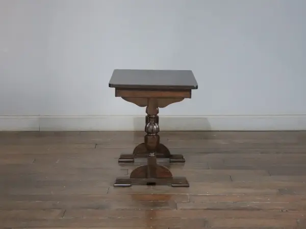 センターテーブル｜オーク材・1930年代 バルボスレッグの重厚スタイル 2