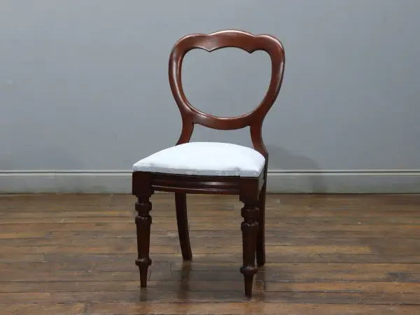 バルーンバックチェア｜マホガニー材・1880年代 丸みを帯びた優美な逸品 1
