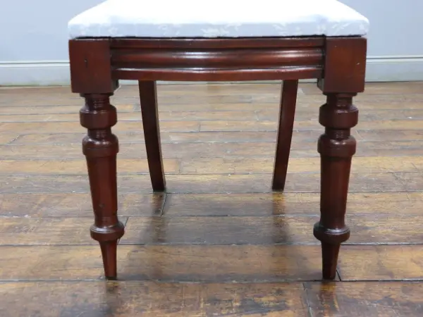 バルーンバックチェア｜マホガニー材・1880年代 丸みを帯びた優美な逸品 4
