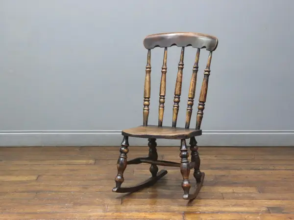 ロッキングチェア｜エルム材・1890年代 挽物細工 1