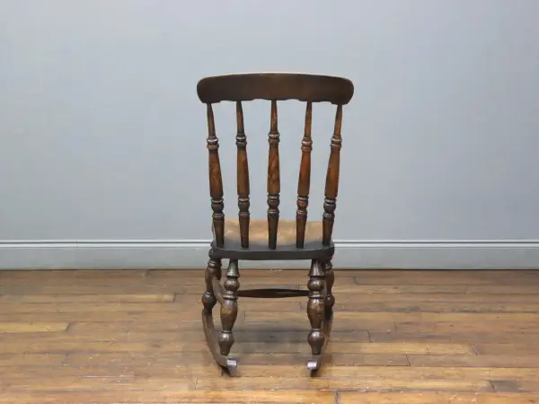 ロッキングチェア｜エルム材・1890年代 挽物細工 4