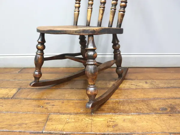 ロッキングチェア｜エルム材・1890年代 挽物細工 7