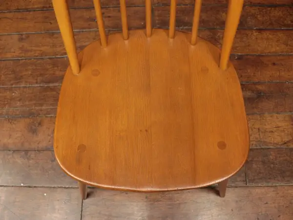 クエーカーチェア｜ブナ材・エルム材・1960年代 スポークバックの名作椅子 ERCOL（アーコール） 6