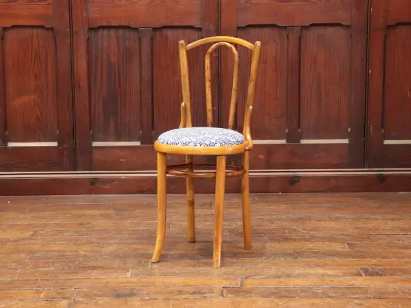 ベントウッドチェア｜ブナ材・1930年代 Uバック THONET（トーネット） 1