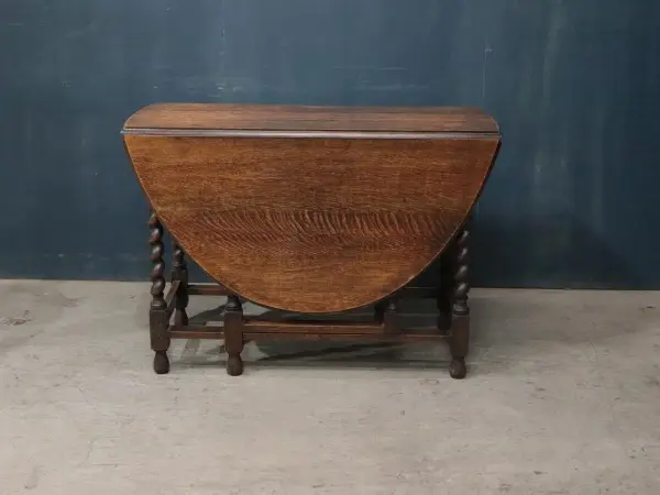ゲートレッグテーブル｜オーク材・1930年代 ツイストレッグの楕円天板 4