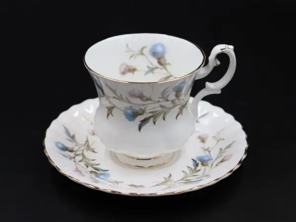 カップ＆ソーサー ROYAL ALBERT Brigadoon 1