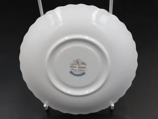 カップ＆ソーサー ROYAL ALBERT Brigadoon 9
