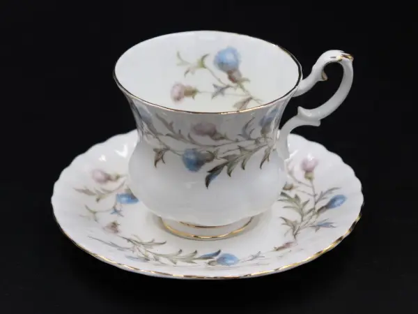カップ＆ソーサー ROYAL ALBERT Brigadoon