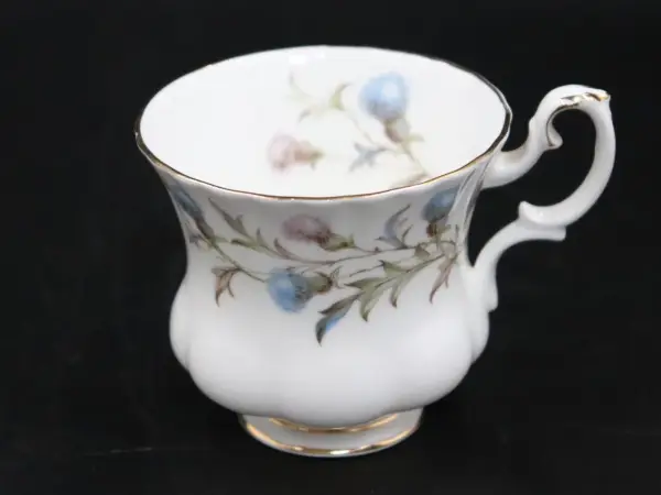 カップ＆ソーサー ROYAL ALBERT Brigadoon 2