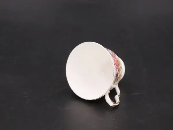 カップ＆ソーサー 7