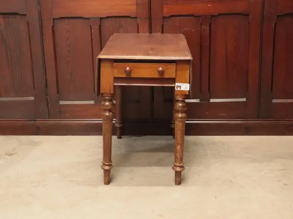 バタフライテーブル｜マホガニー材・1880年代 挽き物脚のドロップリーフ 6