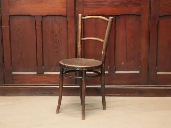 ベントウッドチェア｜ブナ材・1930年代 曲木家具の元祖 THONET（トーネット） 1